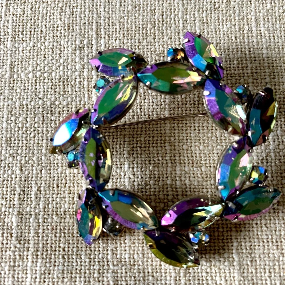 VINTAGE AURORA BOREALIS CIRCLE BROOCH
